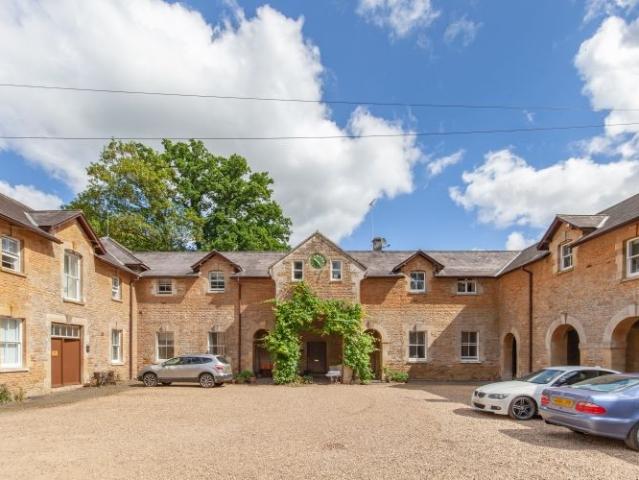 Apartment for rent in Kings Sutton, Northamptonshire