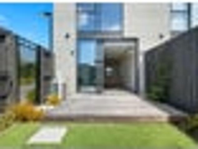 Townhouse for sale in Spreydon, Spreydon-Cashmere Community