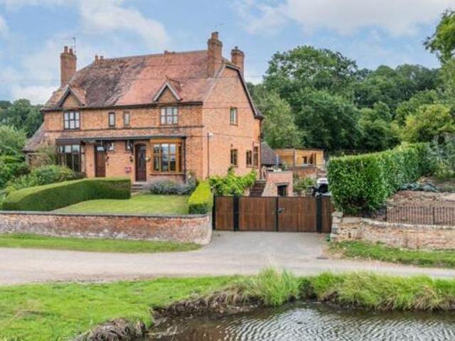House for sale in Redditch, Worcestershire