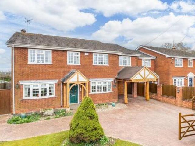 House for sale in Redditch, Worcestershire