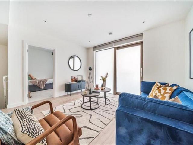 Apartment for rent in London Borough of Newham, Greater London