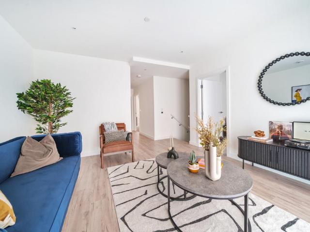 Apartment for rent in Reach, Greater London
