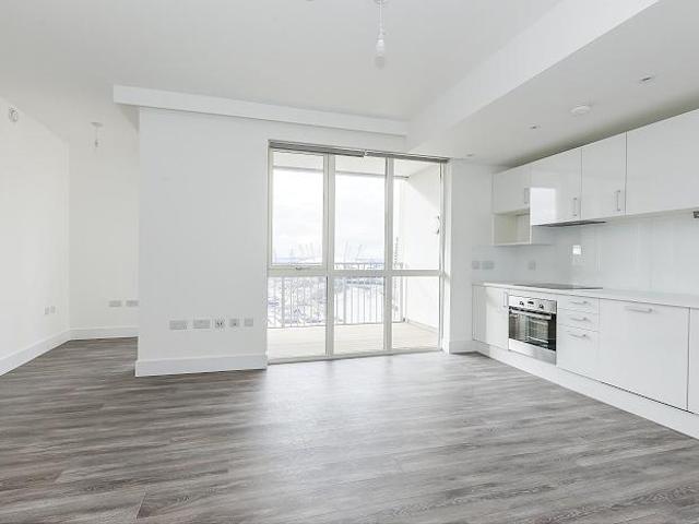 House for rent in Canning Town, Greater London