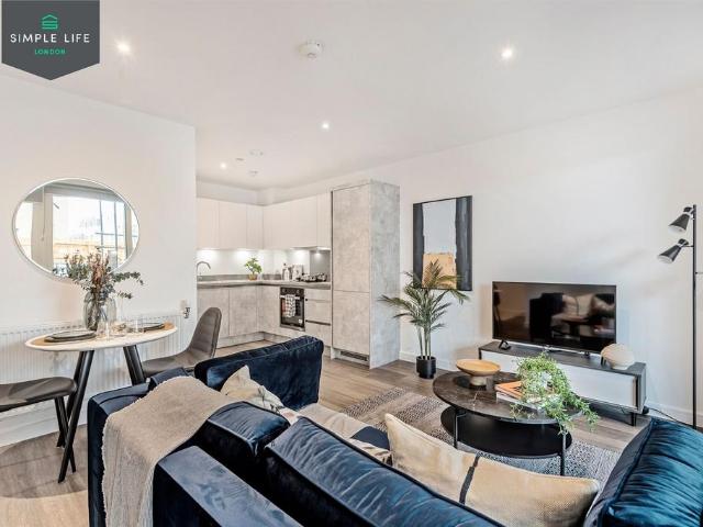 Apartment for rent in Beam Park, Greater London