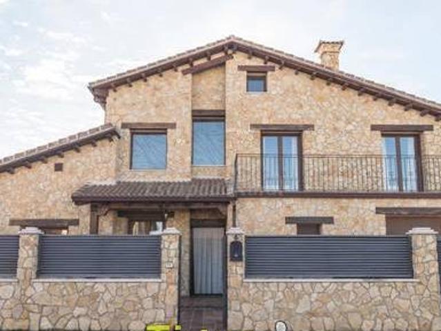 Casa en alquiler en Santa María La Real De Nieva