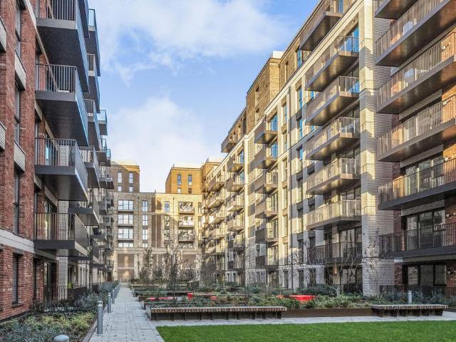 House for rent in Clapham, Greater London