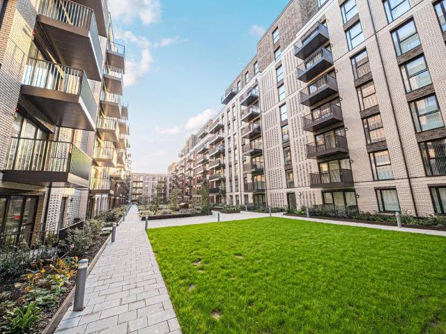 Apartment for rent in Clapham, Greater London