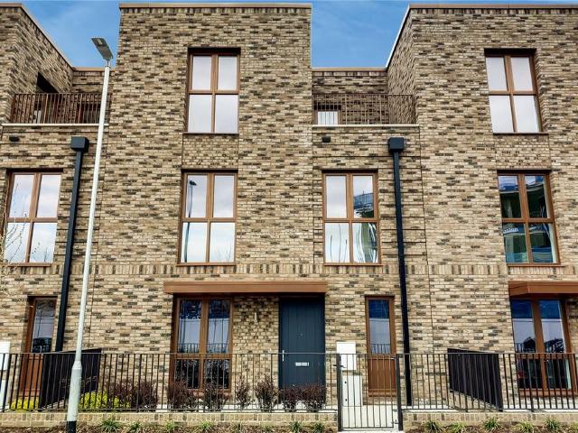 Apartment for rent in Fresh Wharf, Greater London