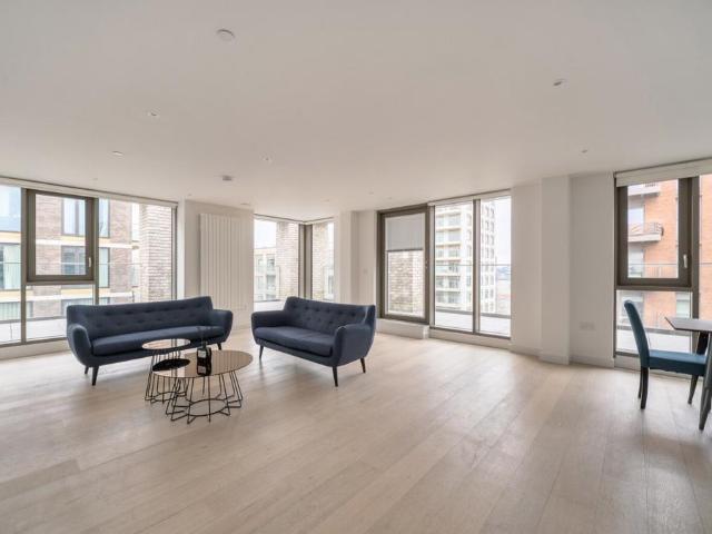 Apartment for rent in Silvertown, Greater London