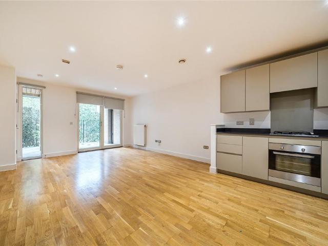 Apartment for rent in Colindale, Greater London