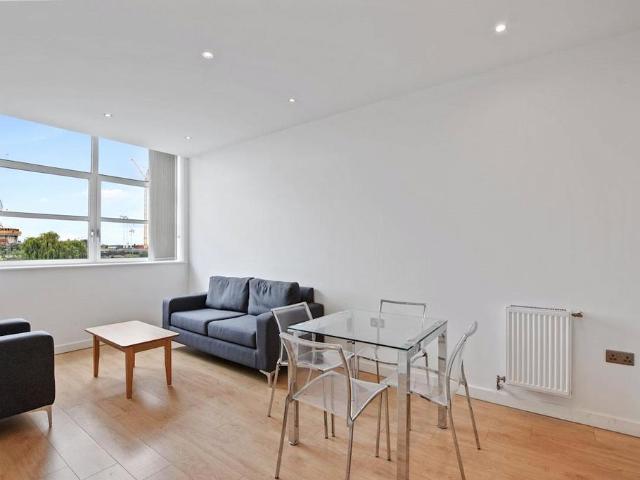 Apartment for rent in Stratford Marsh, Greater London