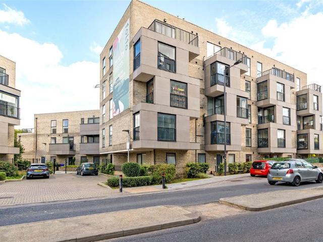 House for rent in Wealdstone, Greater London