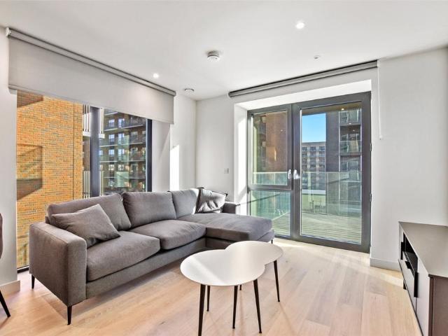 House for rent in Silvertown, Greater London