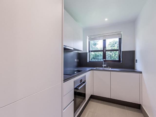 Apartment for rent in Colnbrook, Slough