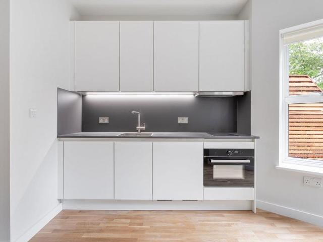 Apartment for rent in Carshalton Beeches, Greater London