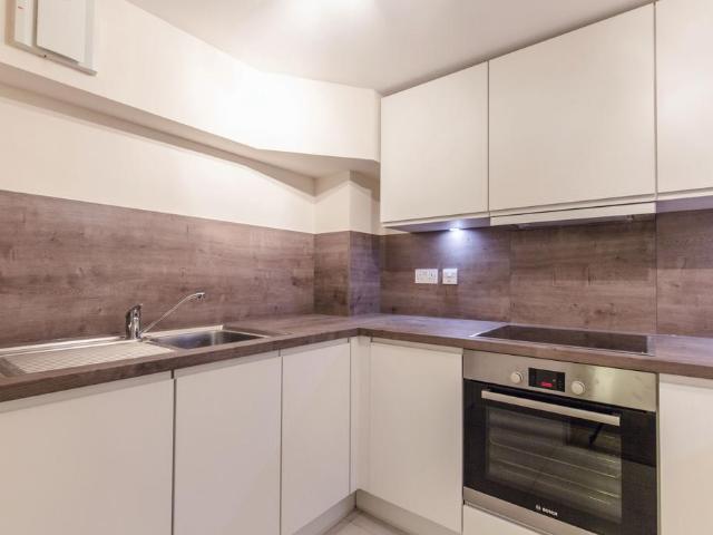 Apartment for rent in Stepney, Greater London