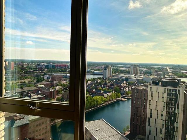 Apartment for rent in Salford Quays, Salford