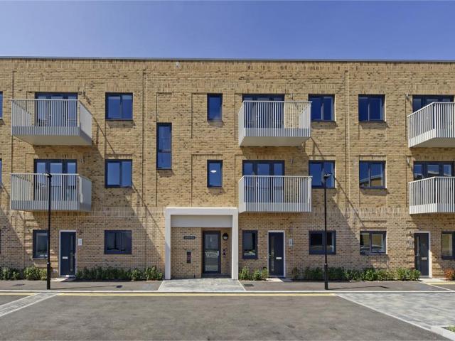 Apartment for rent in Springfield Place, Greater London