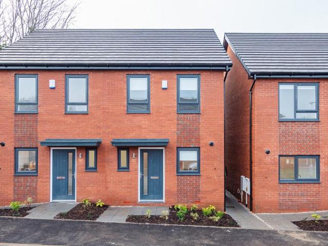 House for rent in Burnedge, Greater Manchester