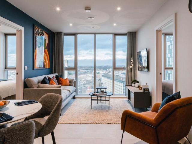 House for rent in Calderstones