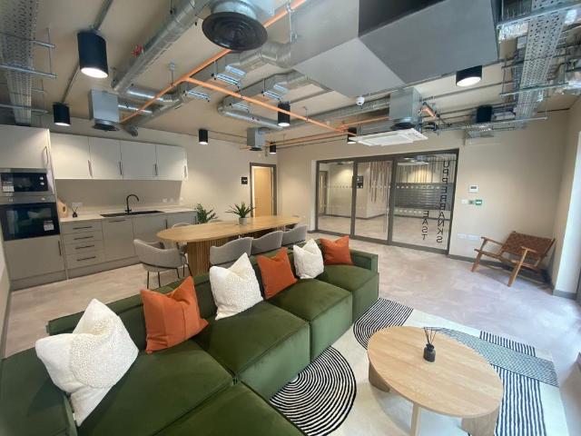 Apartment for rent in Burnedge, Greater Manchester
