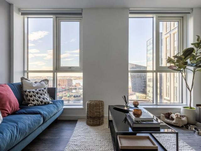 Apartment for rent in Waterfront, Calderstones