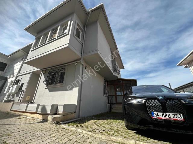 Üsküdar, İstanbul içerisinde satılık Villa