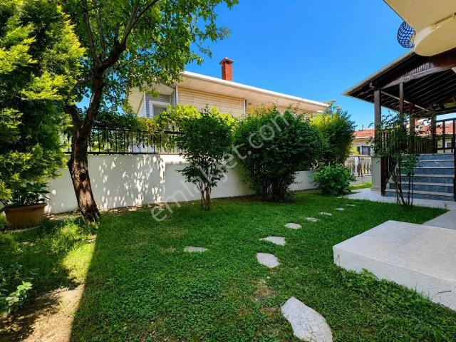 Üsküdar, İstanbul içerisinde kiralık Villa