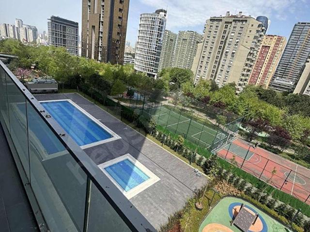 Ataşehir, İstanbul içerisinde satılık mülk