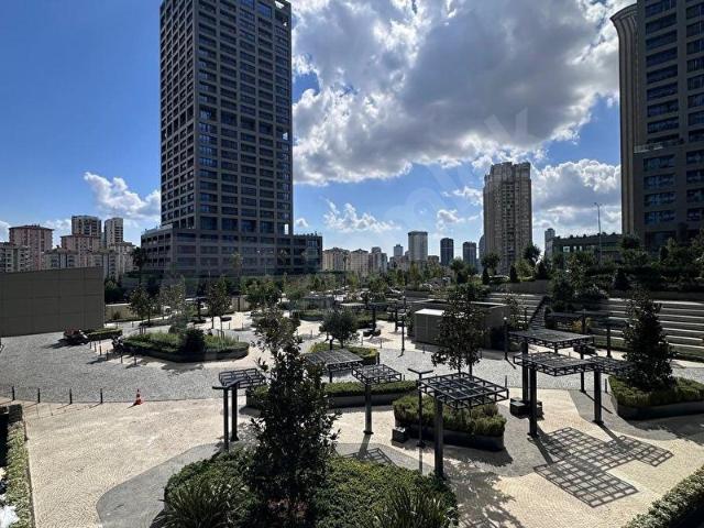Ataşehir, İstanbul içerisinde satılık mülk