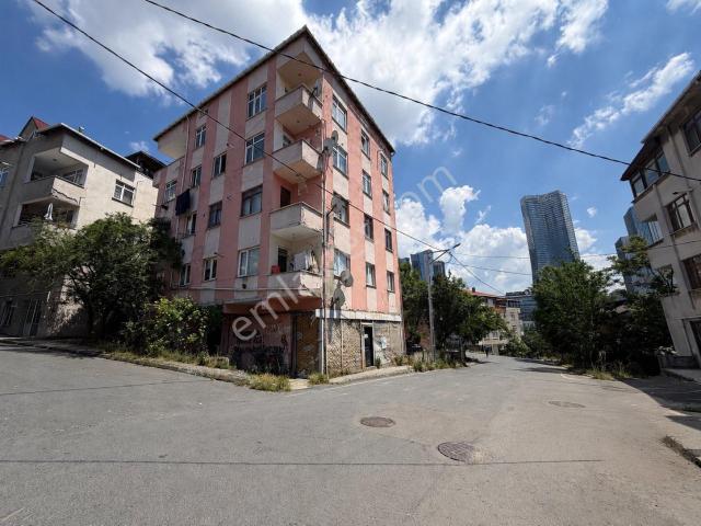 Ataşehir, İstanbul içerisinde satılık Bina