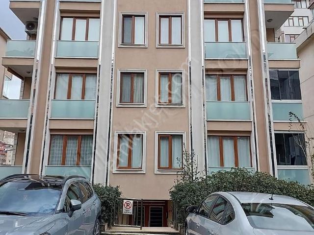 Ataşehir, İstanbul içerisinde kiralık mülk