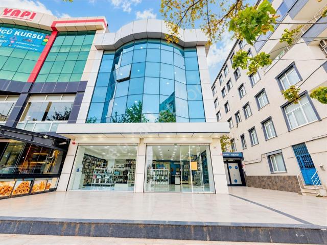 Ferhatpaşa Mahallesi, Ataşehir içerisinde satılık Bina