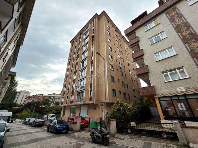 Ataşehir, İstanbul içerisinde satılık mülk