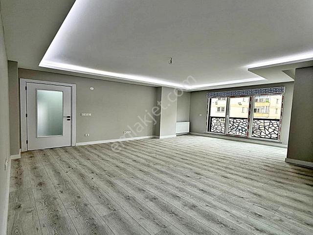 Ataşehir, İstanbul içerisinde satılık mülk
