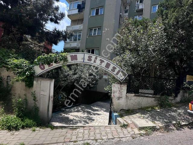 Ataşehir, İstanbul içerisinde satılık mülk