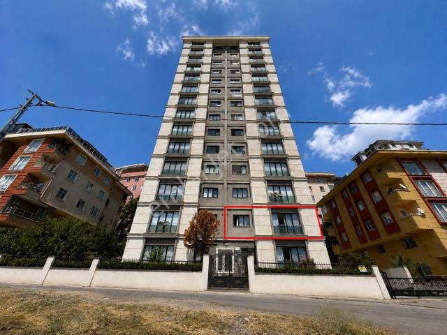 Ataşehir, İstanbul içerisinde satılık mülk