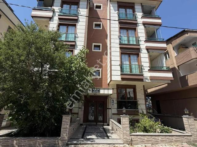 Ataşehir, İstanbul içerisinde kiralık mülk