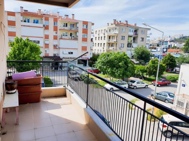 Çiğli, İzmir içerisinde kiralık mülk