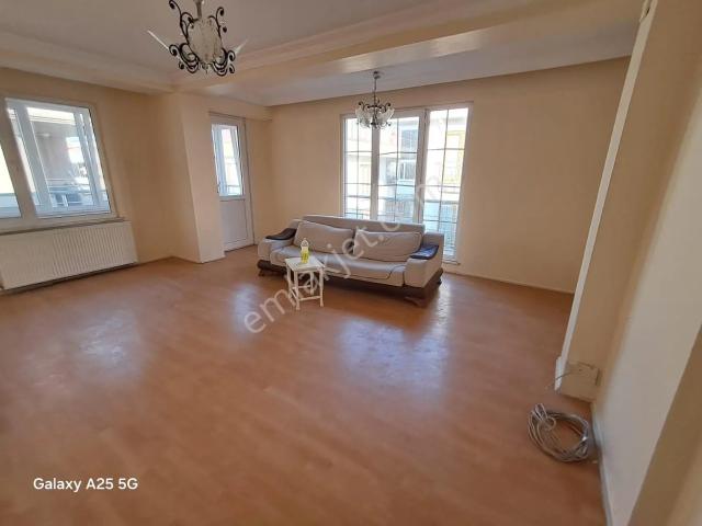 Ataşehir, İstanbul içerisinde kiralık mülk