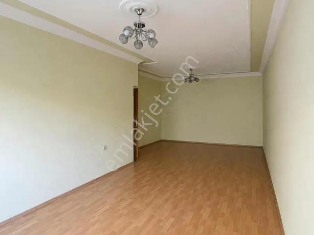 Ataşehir, İstanbul içerisinde kiralık mülk