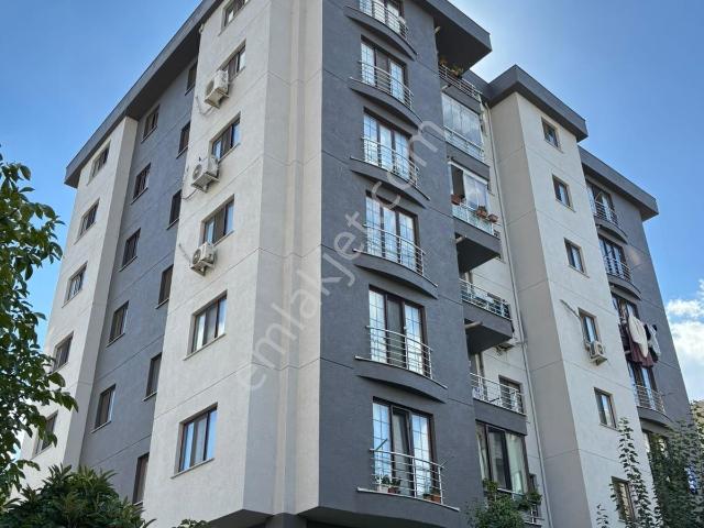 Ataşehir, İstanbul içerisinde kiralık mülk