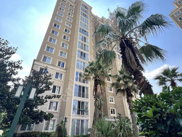 Ataşehir, İstanbul içerisinde kiralık mülk
