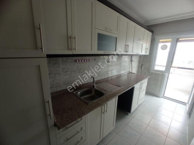 Ataşehir, İstanbul içerisinde kiralık mülk