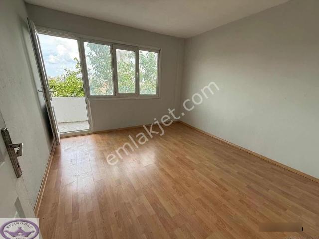 Ataşehir, İstanbul içerisinde kiralık mülk