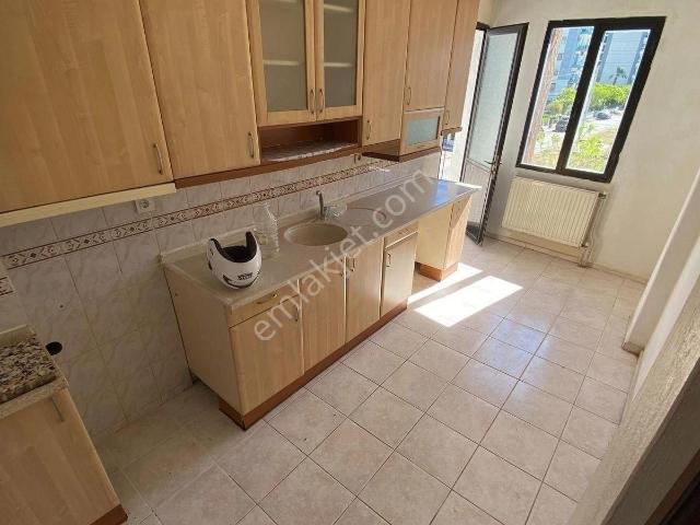 Çiğli, İzmir içerisinde kiralık mülk