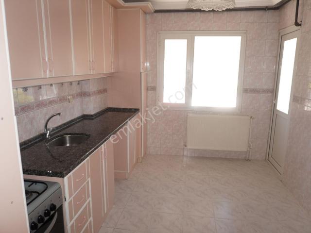 Çiğli, İzmir içerisinde kiralık mülk