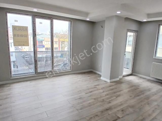 Ataşehir, İstanbul içerisinde kiralık mülk
