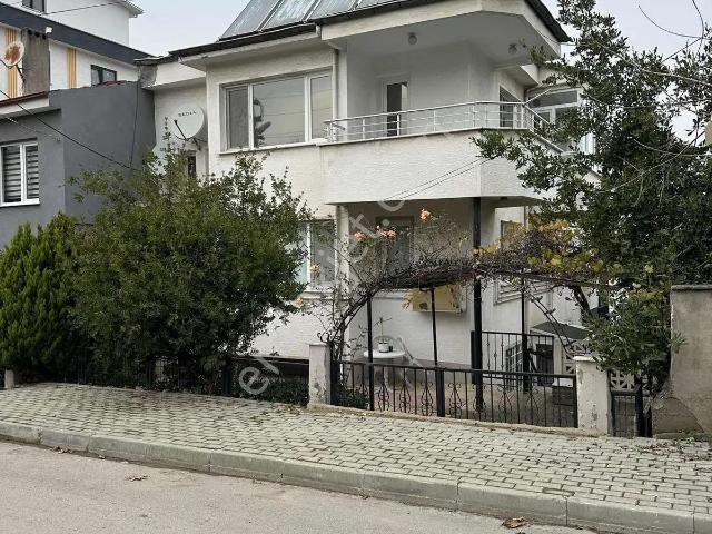 Çiftlikköy, Yalova içerisinde satılık Villa