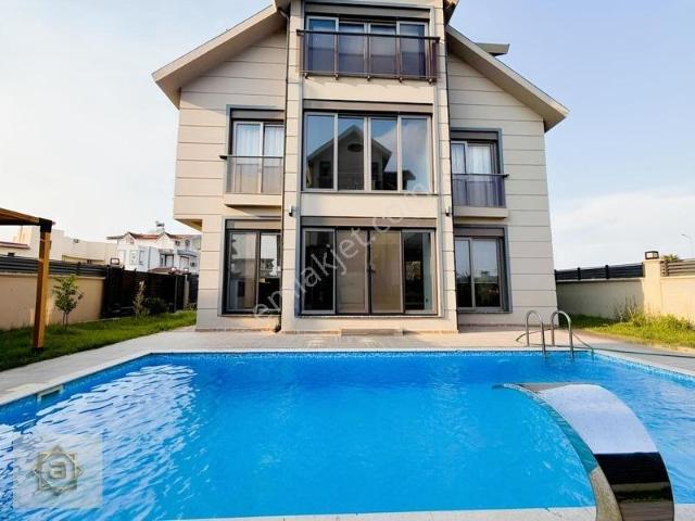 Kadriye Mahallesi, Serik içerisinde satılık Villa